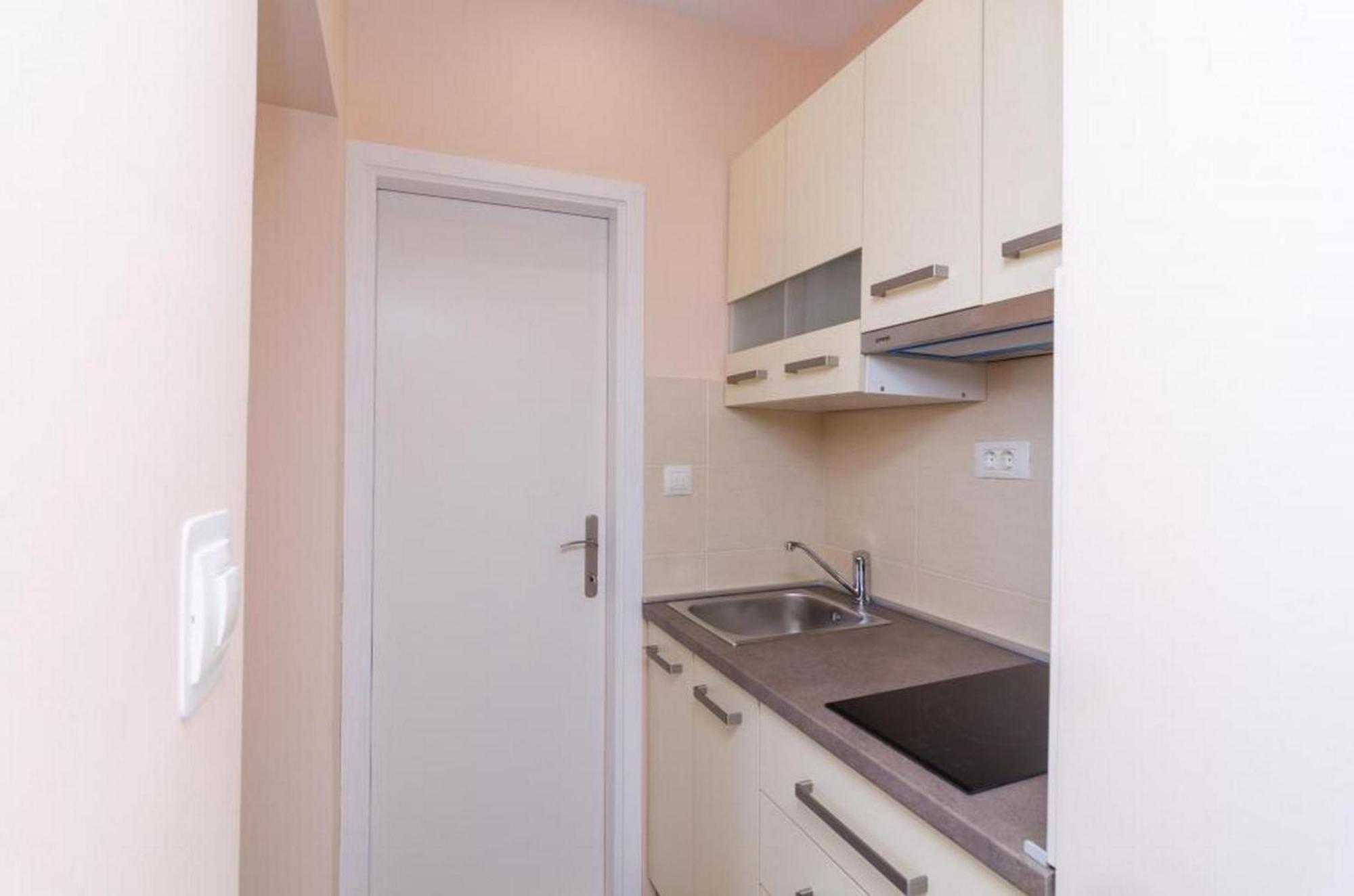 דוברובניק Apartments Lena & Lara מראה חיצוני תמונה