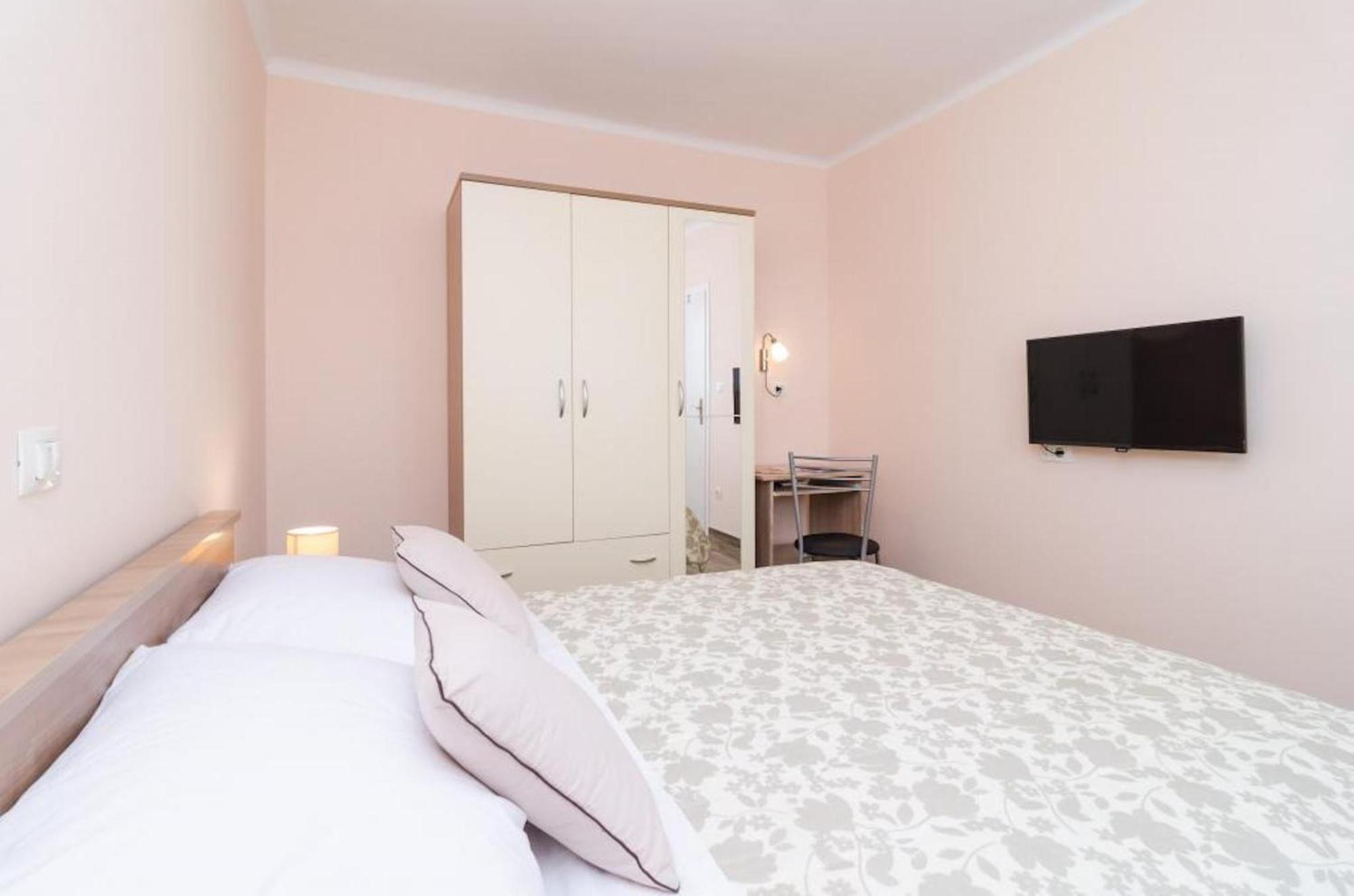 דוברובניק Apartments Lena & Lara מראה חיצוני תמונה