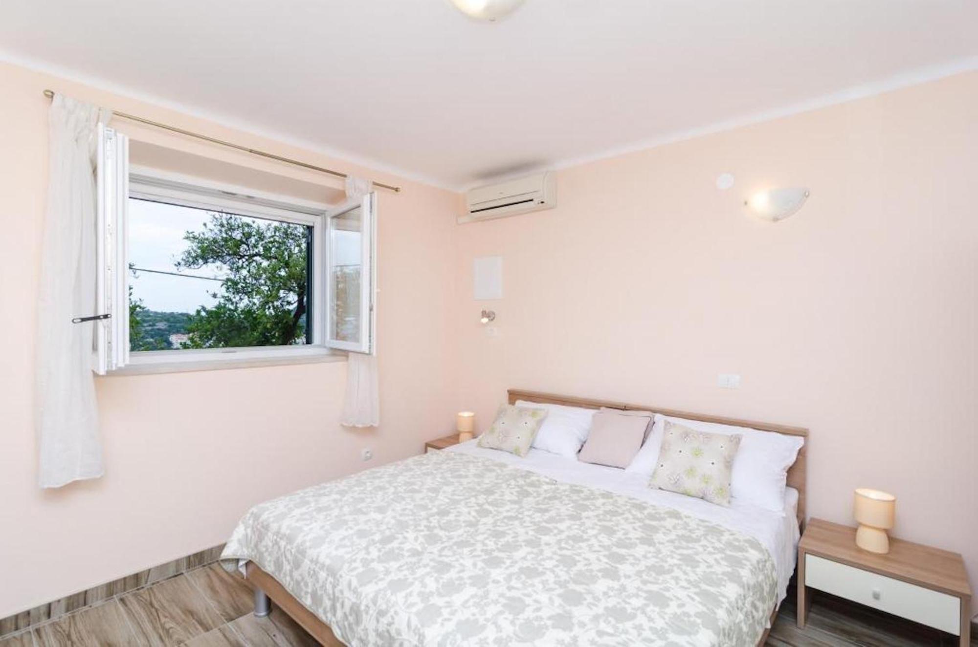 דוברובניק Apartments Lena & Lara מראה חיצוני תמונה