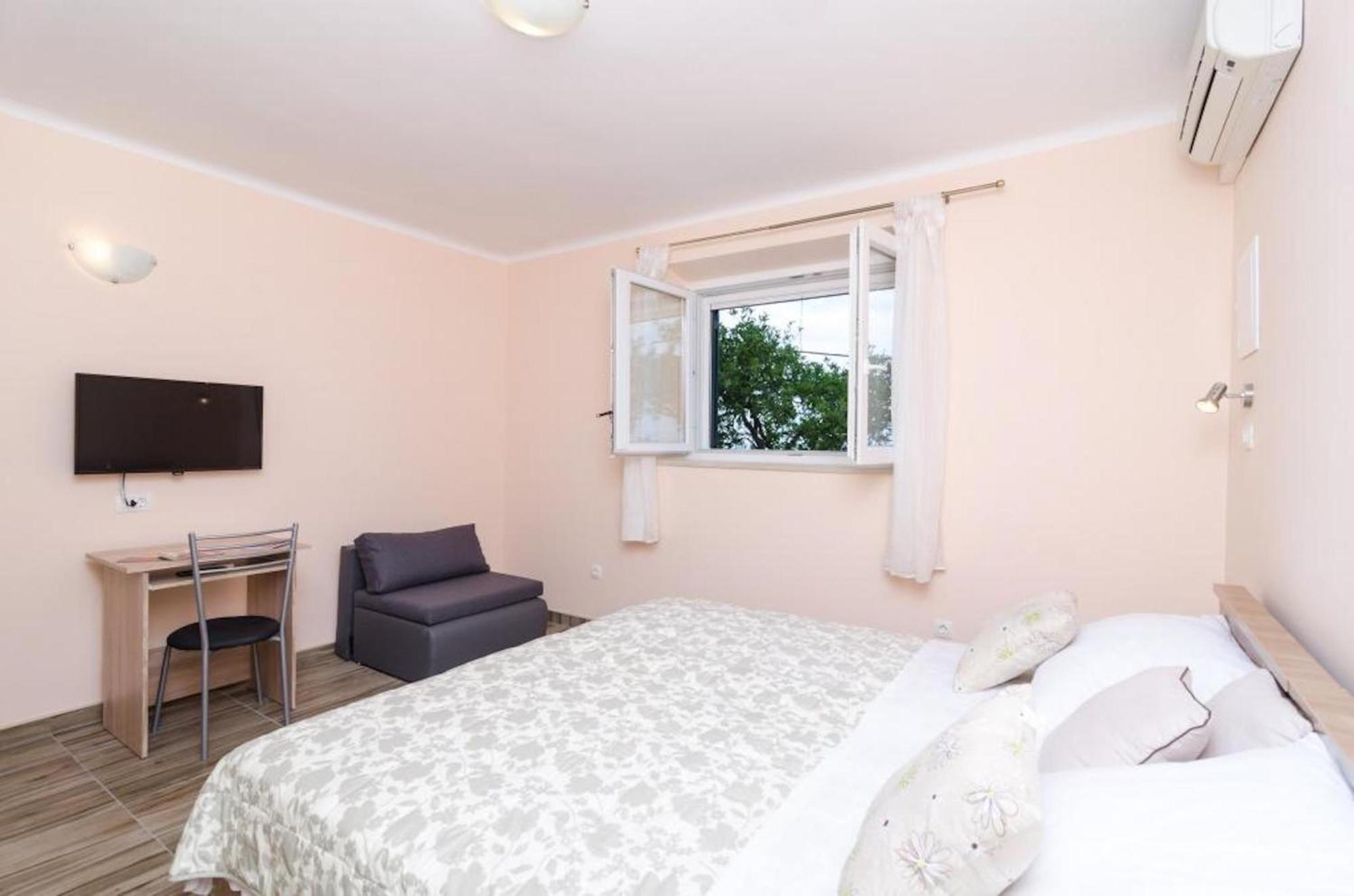 דוברובניק Apartments Lena & Lara מראה חיצוני תמונה