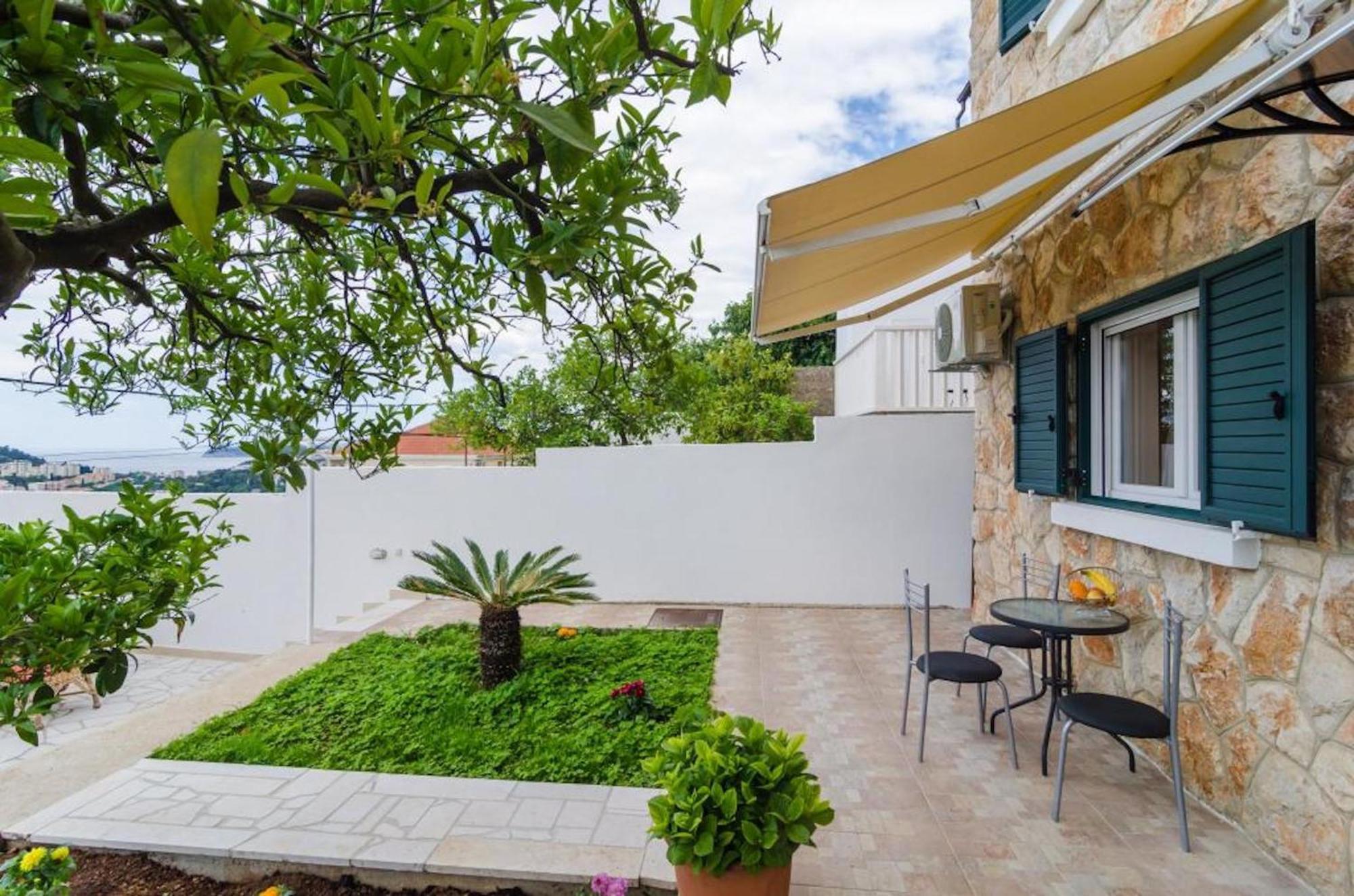 דוברובניק Apartments Lena & Lara מראה חיצוני תמונה